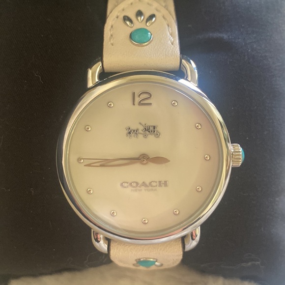 NWT Coach Watch with Taupe Leather Band - Picture 3 of 3